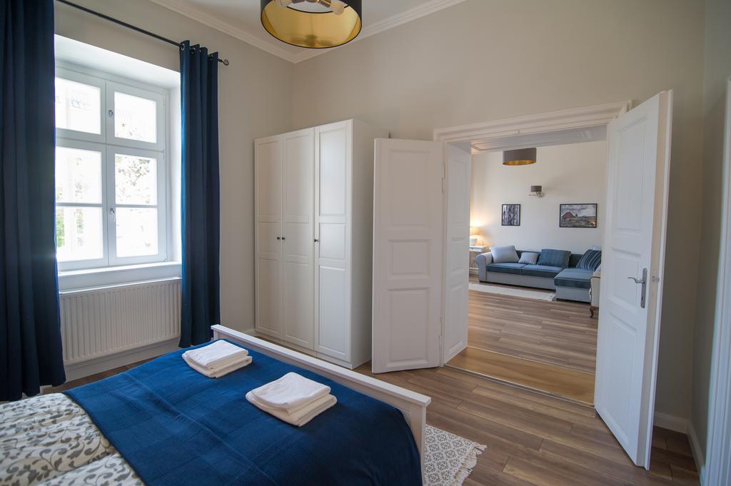 Brody Apartman Eger Esterno foto