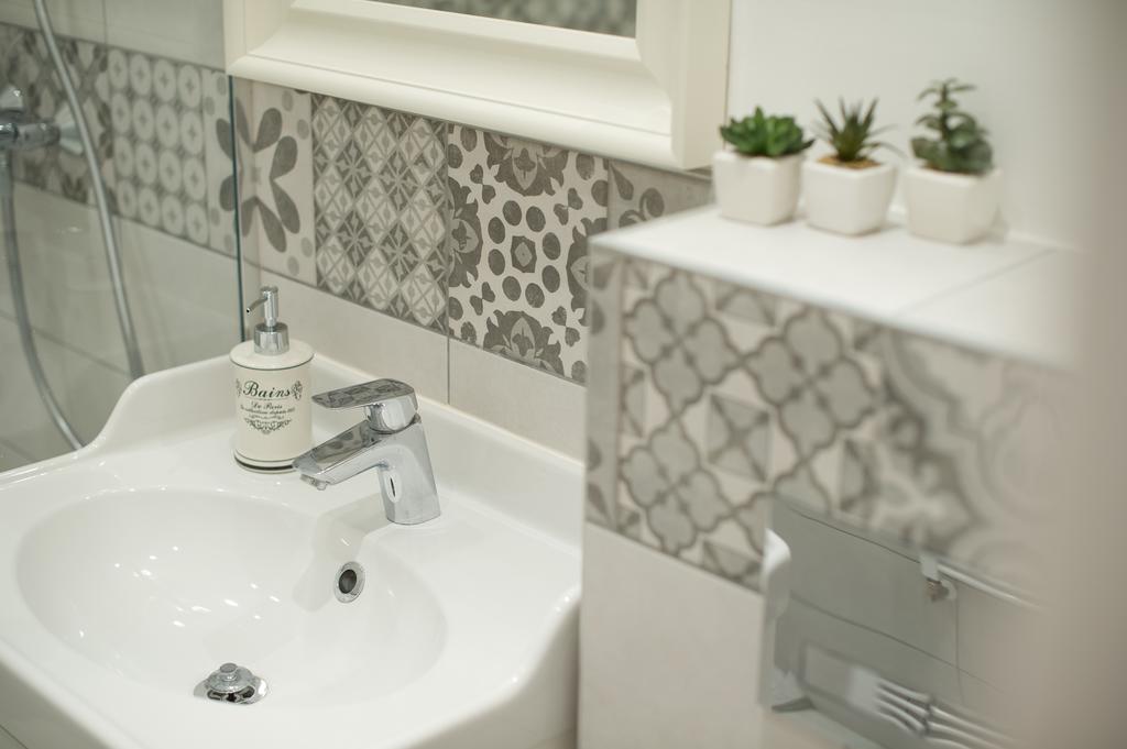 Brody Apartman Eger Esterno foto